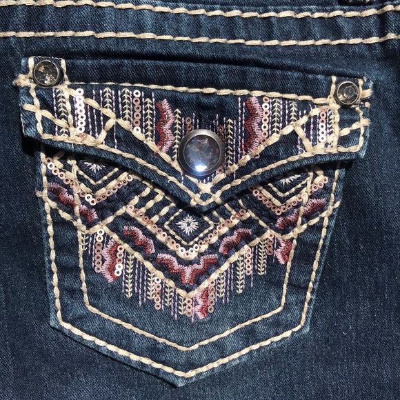Flared Glory Bootcut Jeans - Picture 3 of 5